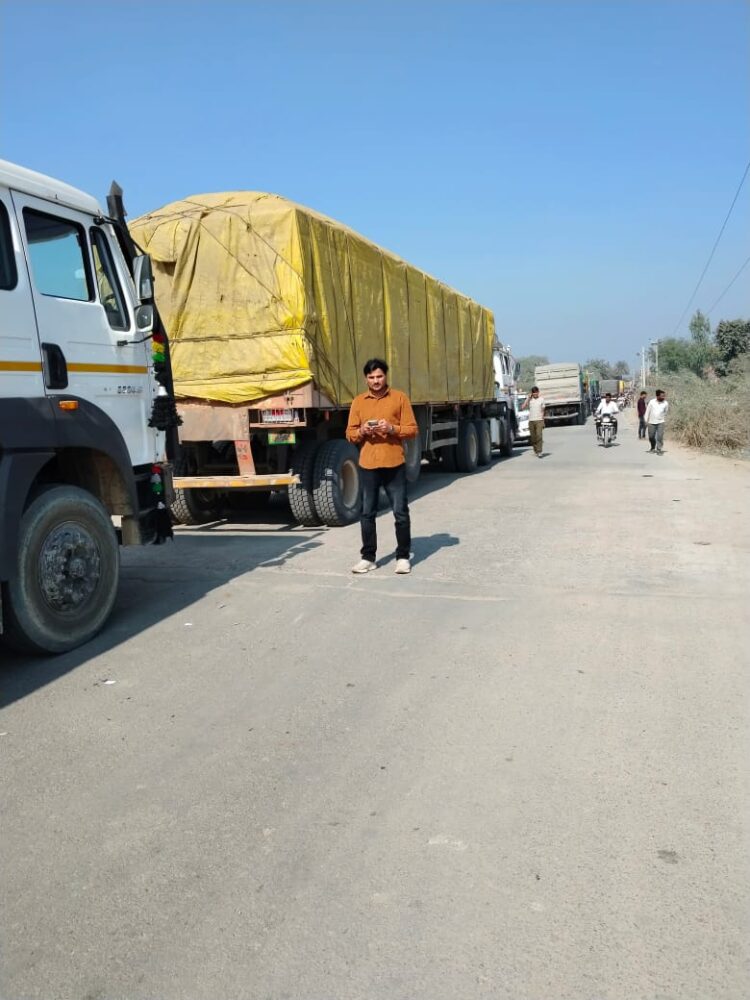 उन्नाव में खनन विभाग की बड़ी कार्रवाई: 26 अवैध वाहनों पर कार्रवाई, 14 लाख का जुर्माना
