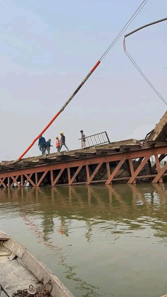 गंगाघाट की जनता जाम में बेहाल