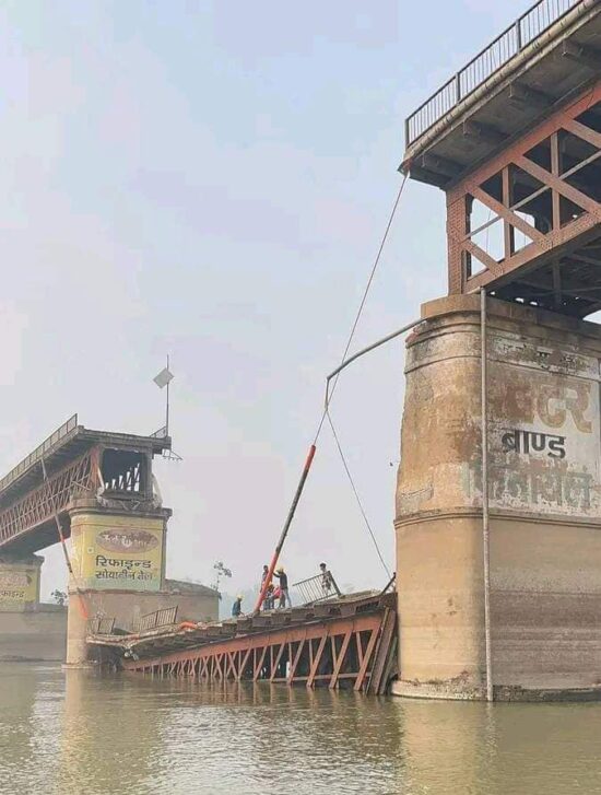 गंगाघाट की जनता जाम में बेहाल